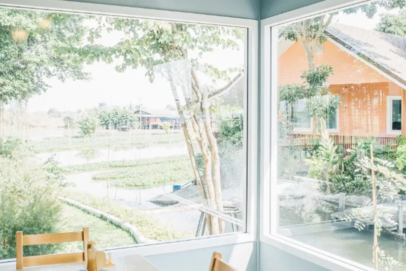 Corner Windows